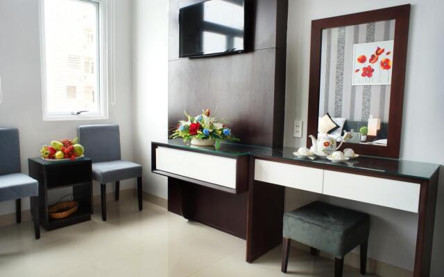 Hanoi Blue Hotel - The Water Front