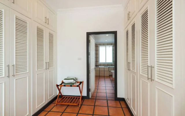 Luxury 4BR Private 425sqm Party Pool Villa