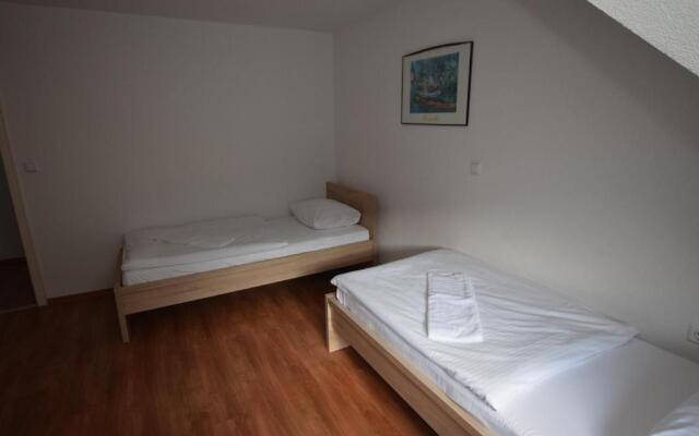 Ab Apartment 06