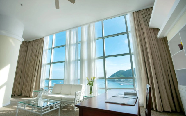Sunshine Resort Intime Sanya