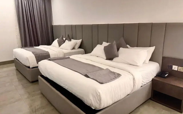 Lunar Signature Hotel & Suites