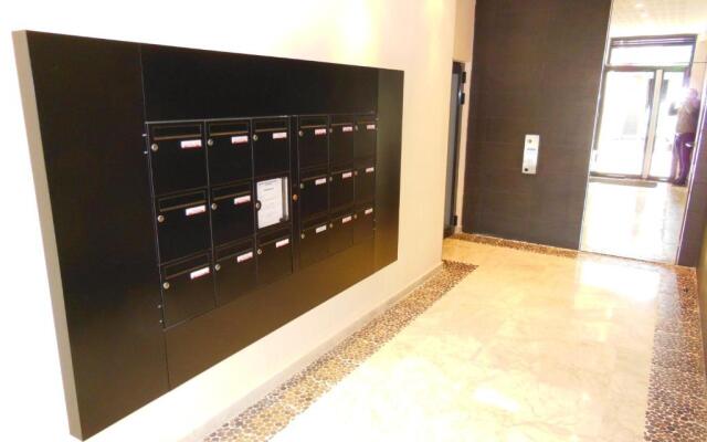 3 Bedrooms, 3 bathrooms central Cannes Lecerf 411