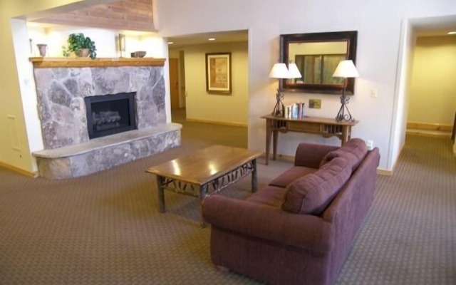 Fox Pine Lodge 3 Bed 3 Bath