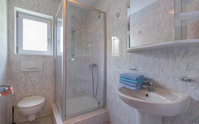Stunning Home in Pula With Wifi and 3 Bedrooms