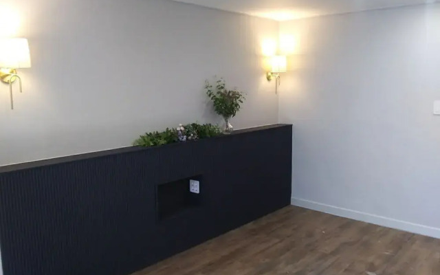 Hyundai Elliot Hotel and Resort