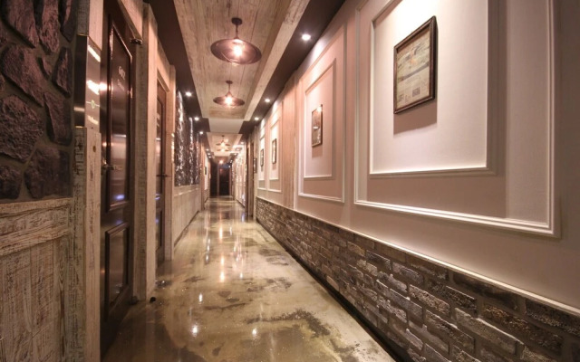 Daegu Dongdaegu Station London Boutique