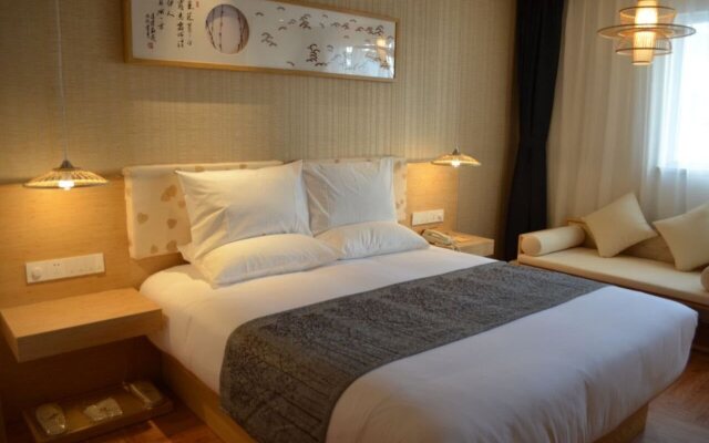 Jianguo HIDDEN Hotel (Dalian Zhongshan Road Youhao Square)