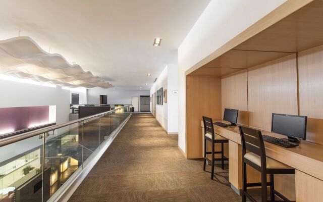 NH Mexico City Valle Dorado