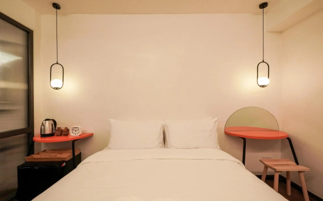Wonderwall Hotel
