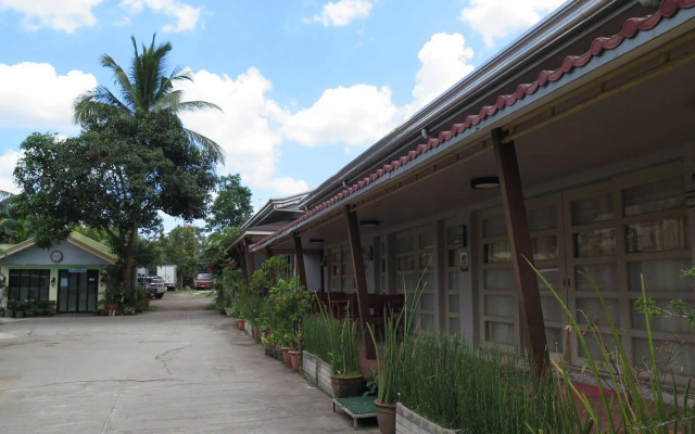 Zillion Pavilion Family & Business Hotel