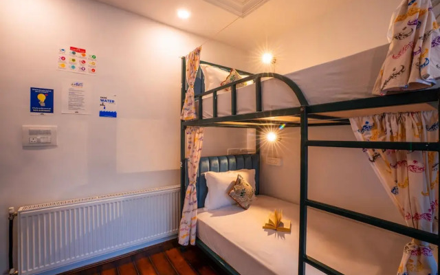 Moustache Hostel Pahalgam