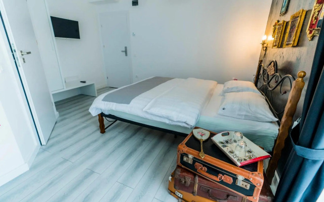 Catharsis House - self check in and self checkout