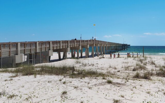 140 Feet To White Sandy Beaches! Newly Renovated! Pool! Grill!