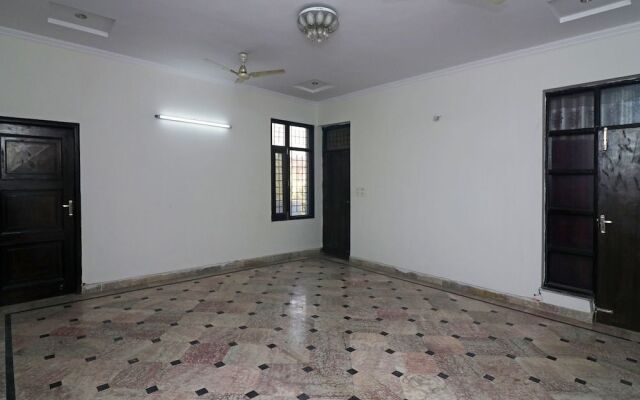 OYO 22506 Heaven Residency