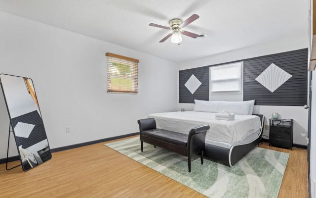 Noir Manor 3BR House