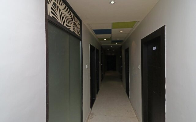 OYO 7044 Hotel Megha