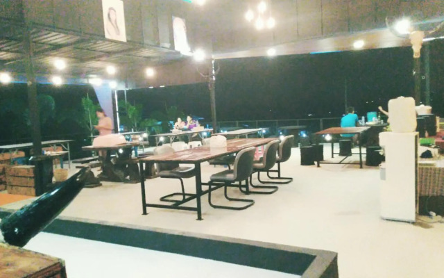 เฟรนด์แคมป์