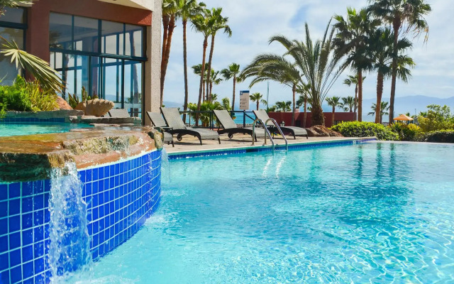 Hotel Coral And Marina