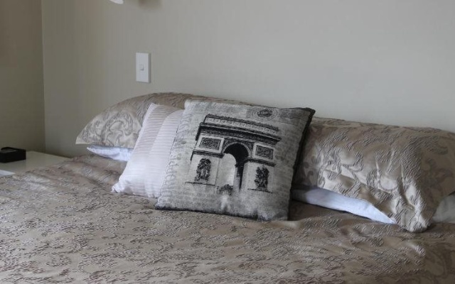 Royal Palms Papamoa Bed & Breakfast – Guest Rooms – Tauranga