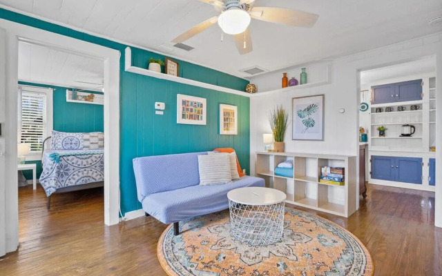 Marvelous Mermaid Beach Bungalow Dog-friendly