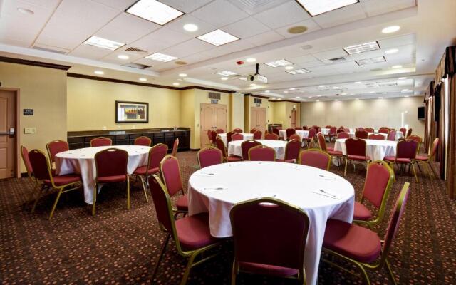 Hampton Inn & Suites Folsom