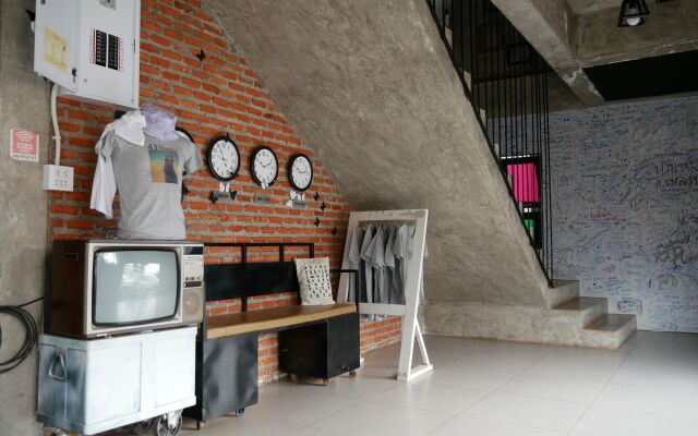 41 Studio - Adults Only
