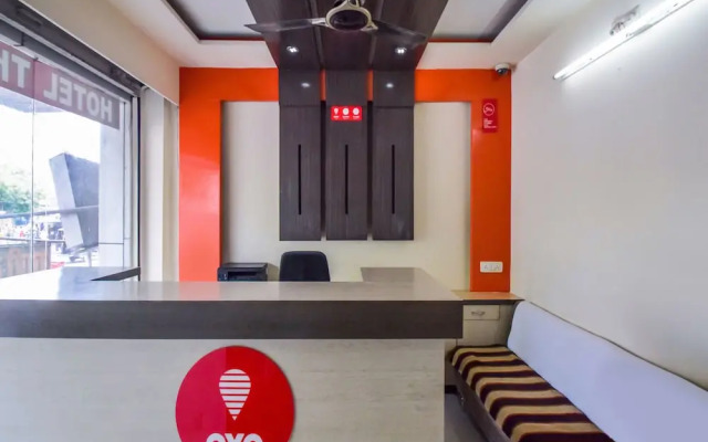 OYO 15650 Tourist Inn