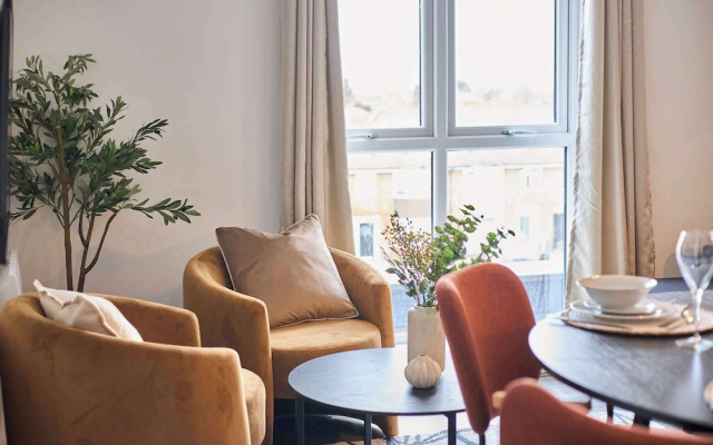 Host Stay 10 Queens Court