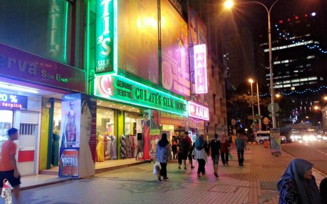 T Hotel Jalan Tar