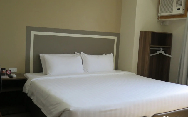 S Hotel and Residences