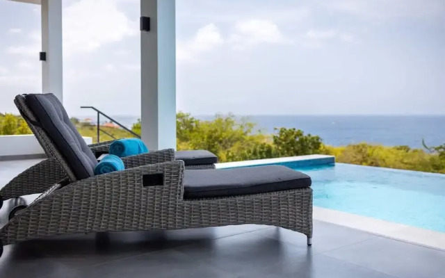 Villa Holiday Dream Sun Sea Serenity
