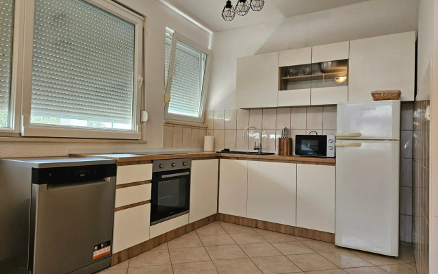 Apartmani Ljuba