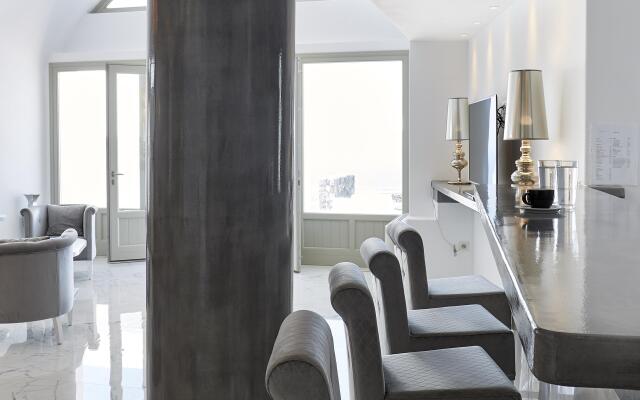Anchor Suites