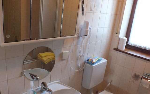 Pension & Reitschule Fuchsenhof