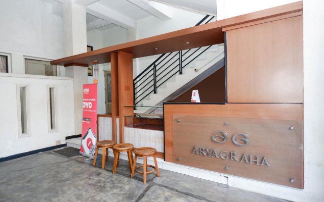 Arya Graha by Airy Rooms