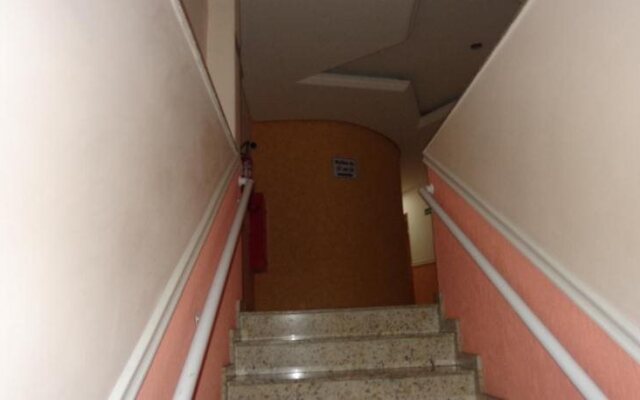 Hotel Yes