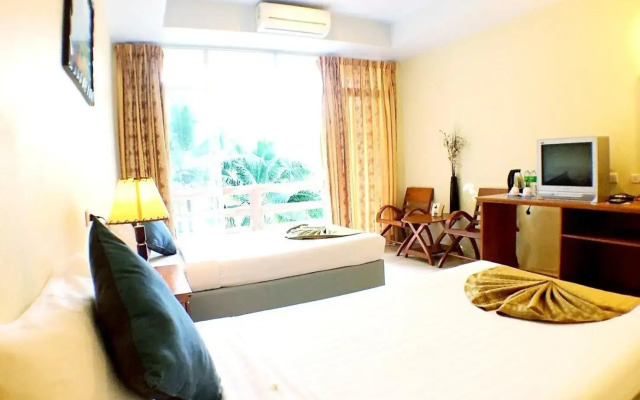 Suanphet Riverview Resort