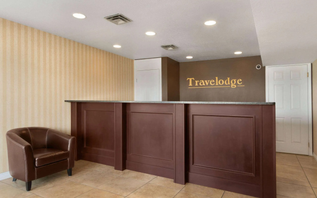 Travelodge by Wyndham Kamloops Mountview