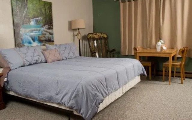 Valhalla Hillside Inn