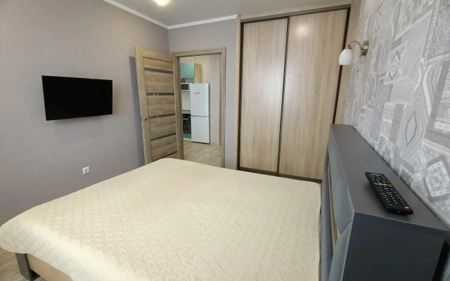 Apartments on Kuzmina Boulevard 27