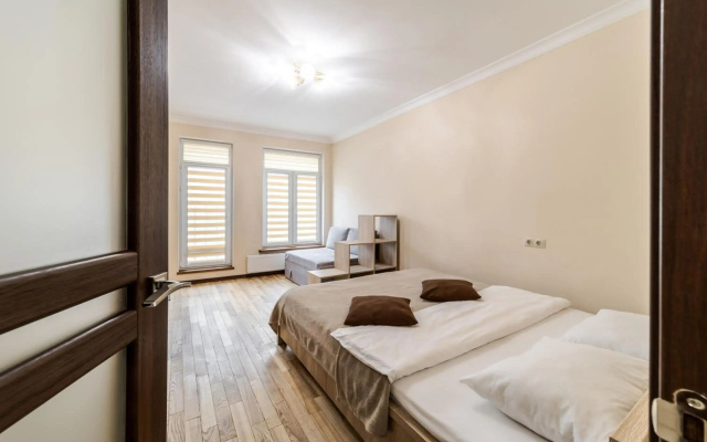 InshiApartment on Kulisha str 2