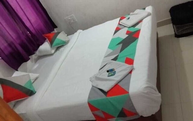 OYO 10389 Latanand Residency