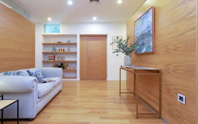 Exclusive Apartment 5BD in Seville. Carlos V