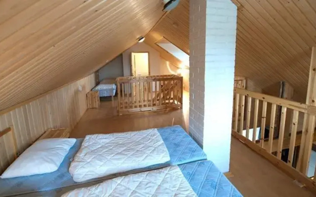 Far And Away Cabin