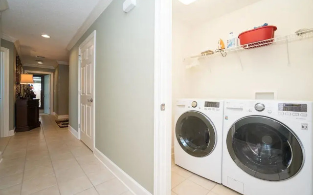 Phoenix West 1001 Apartment 4