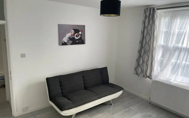 Remarkable 1-bed Apartment in London Near Vauxhall