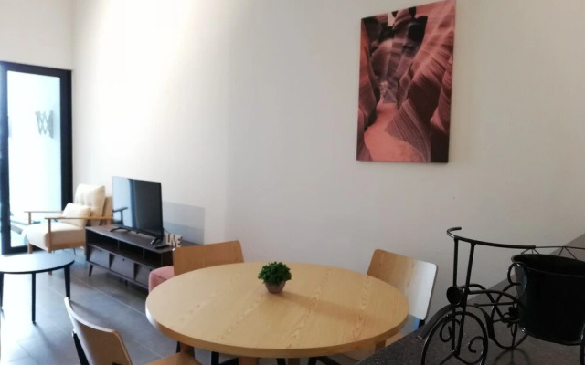 The Establishment Suite by De Space