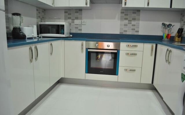 Golden Treasure Tower Family Apartment