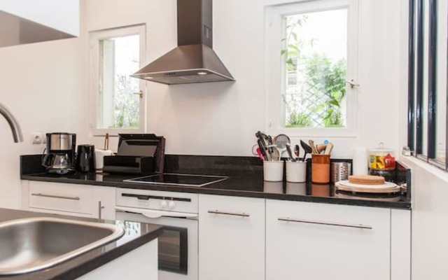 House With 4 Bedrooms in Paris, With Wifi