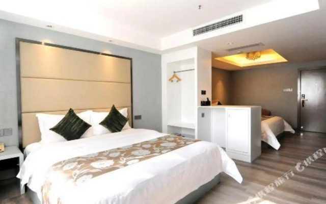 Veee Hotel